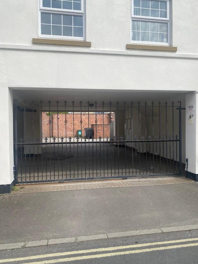 York Centre 2 Bedroom Renovated Flat, 8 Escrick Street Exteriör bild